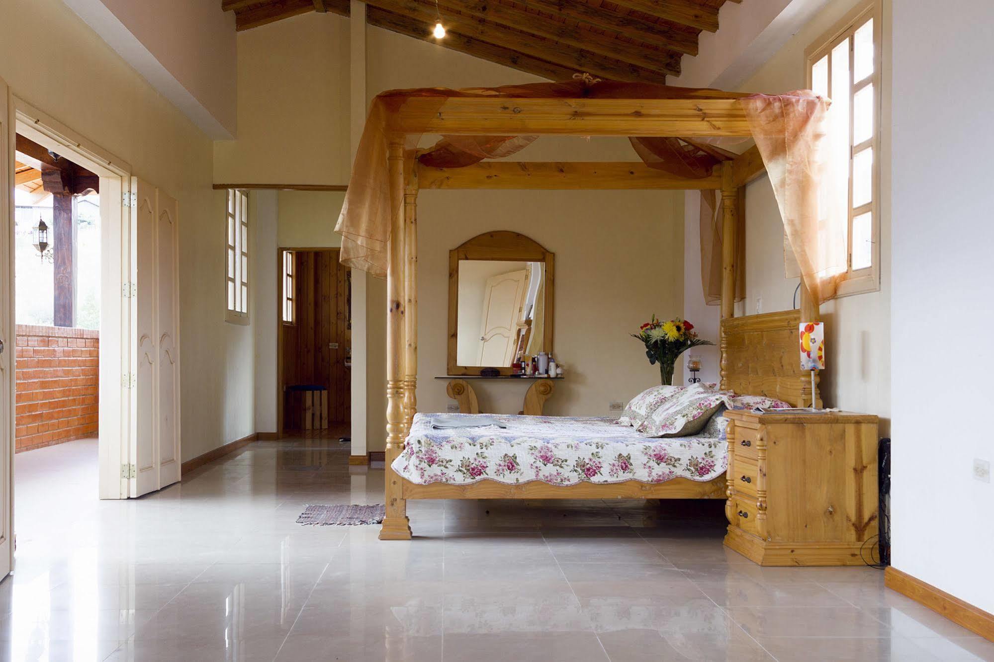 וילקבמבה Villa Beatriz Lodge מראה חיצוני תמונה